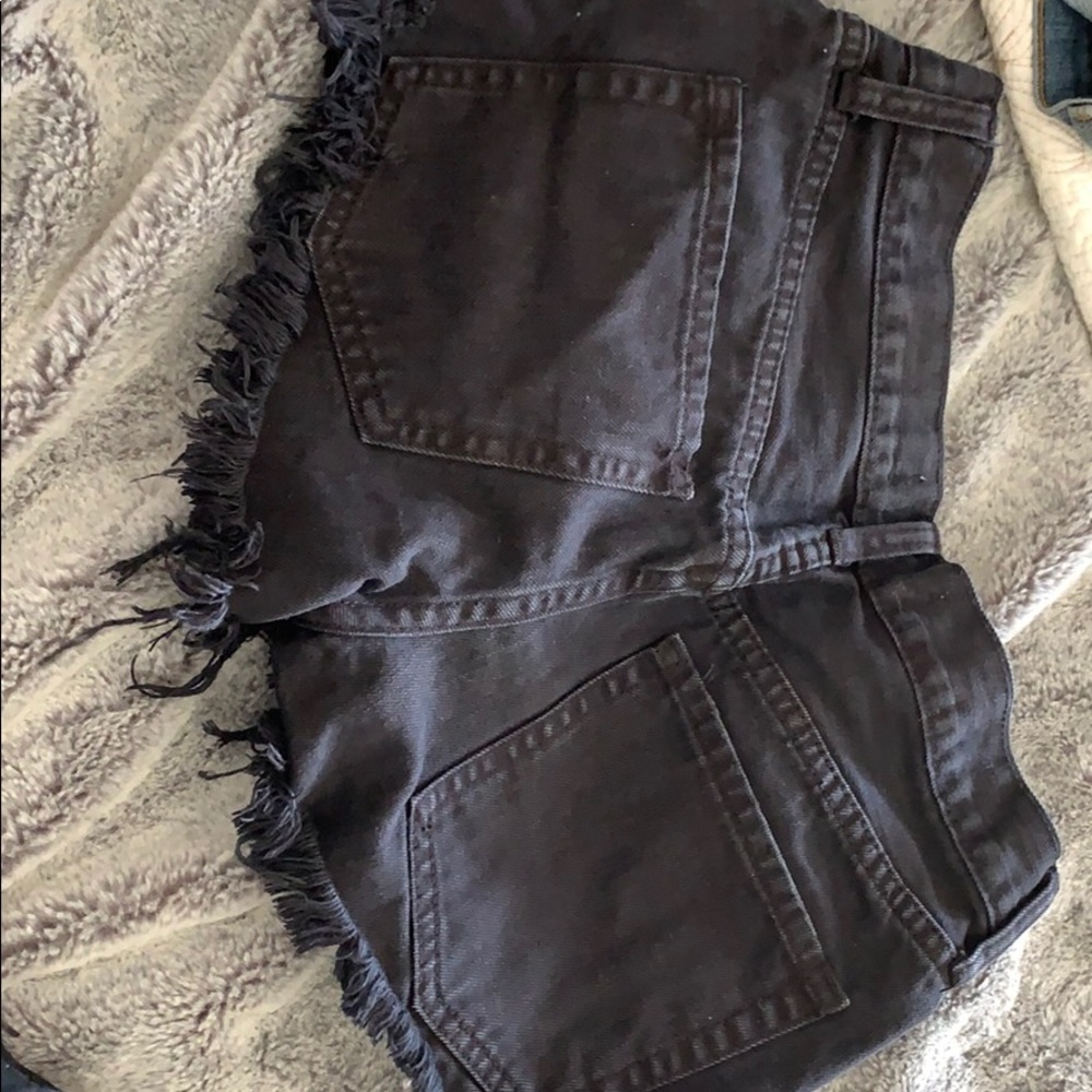 Shorts - Picture 3 of 3
